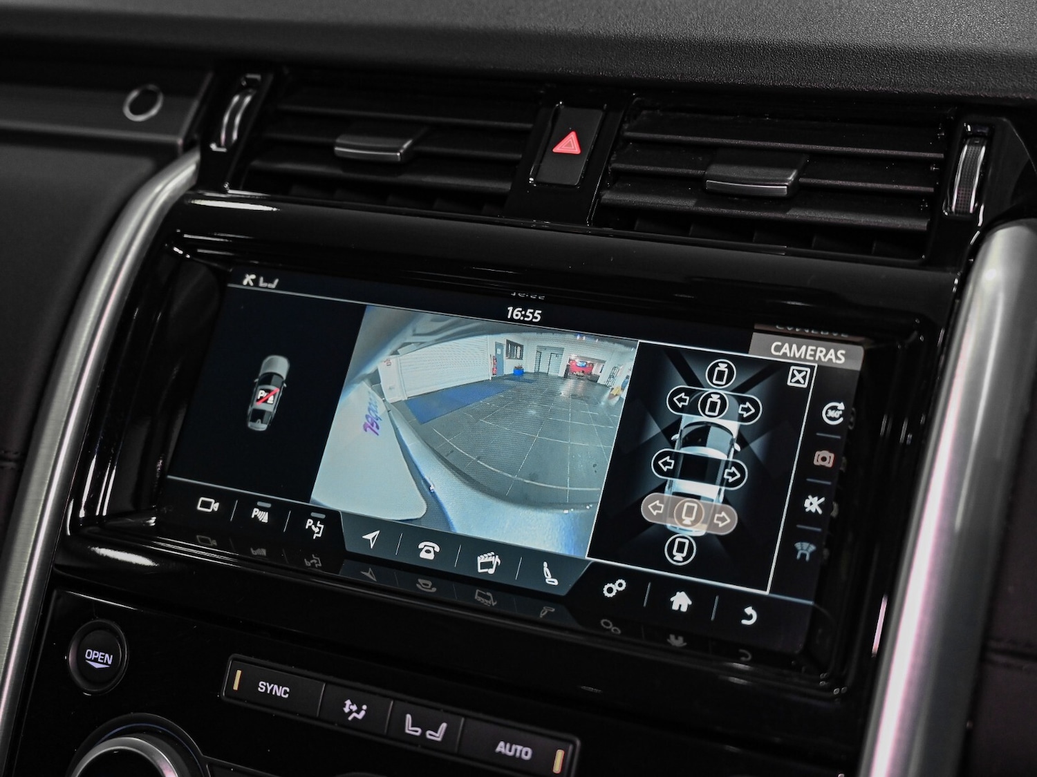 Used Land Rover Discovery 2020 for sale - 77218818: Photo 17