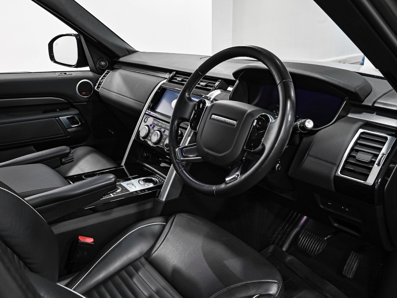 Used Land Rover Discovery 2020 for sale - 77218818: Photo 3