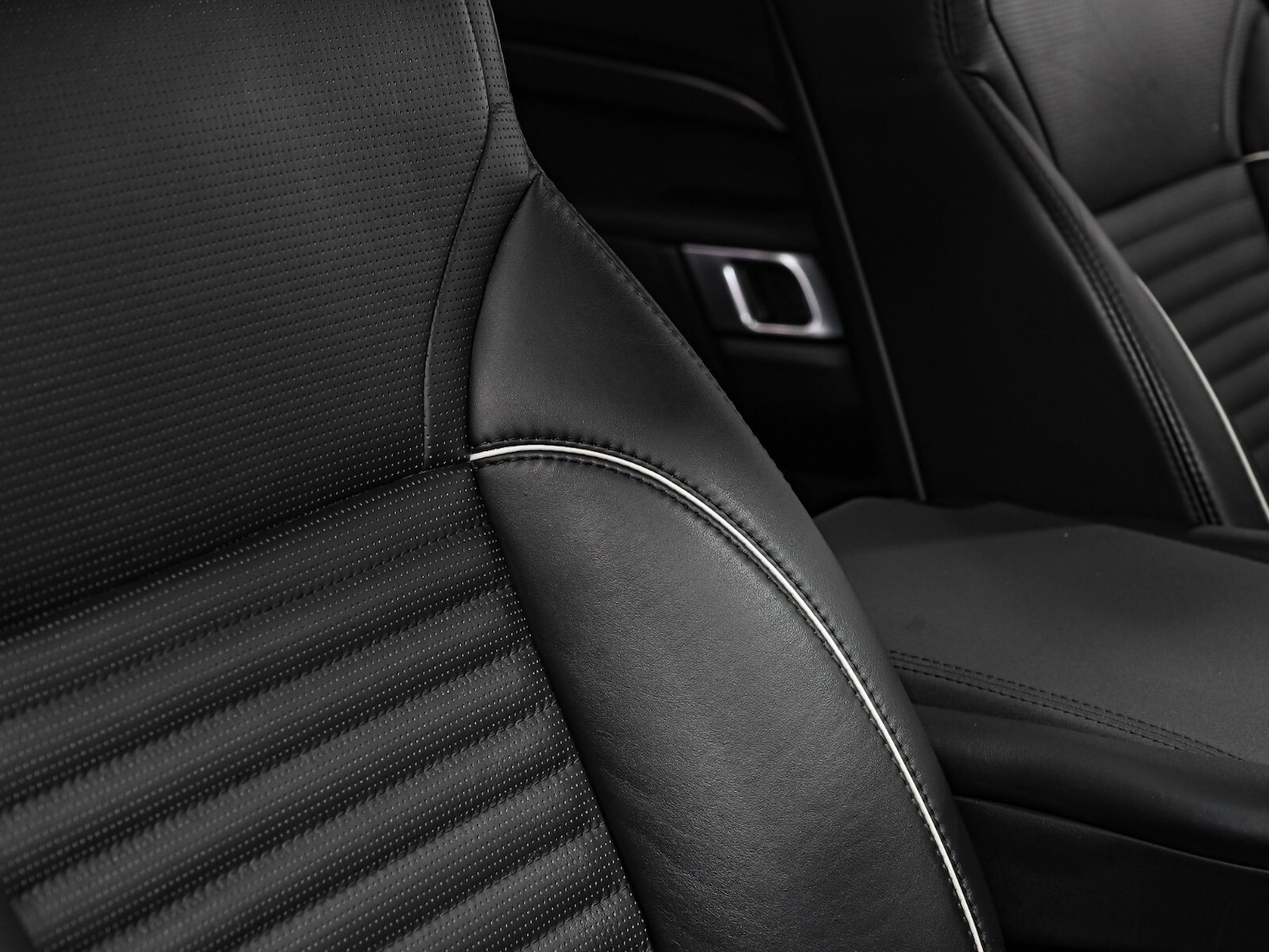 Used Land Rover Discovery 2020 for sale - 77218818: Photo 9