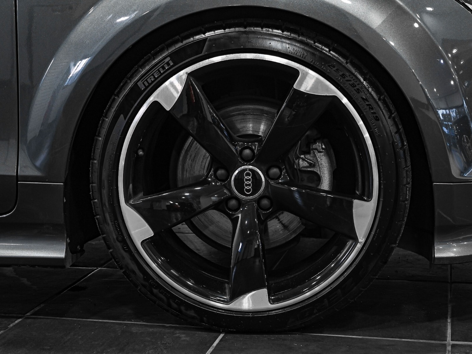 Used Audi TT 2013 for sale - 76788115: Photo 4