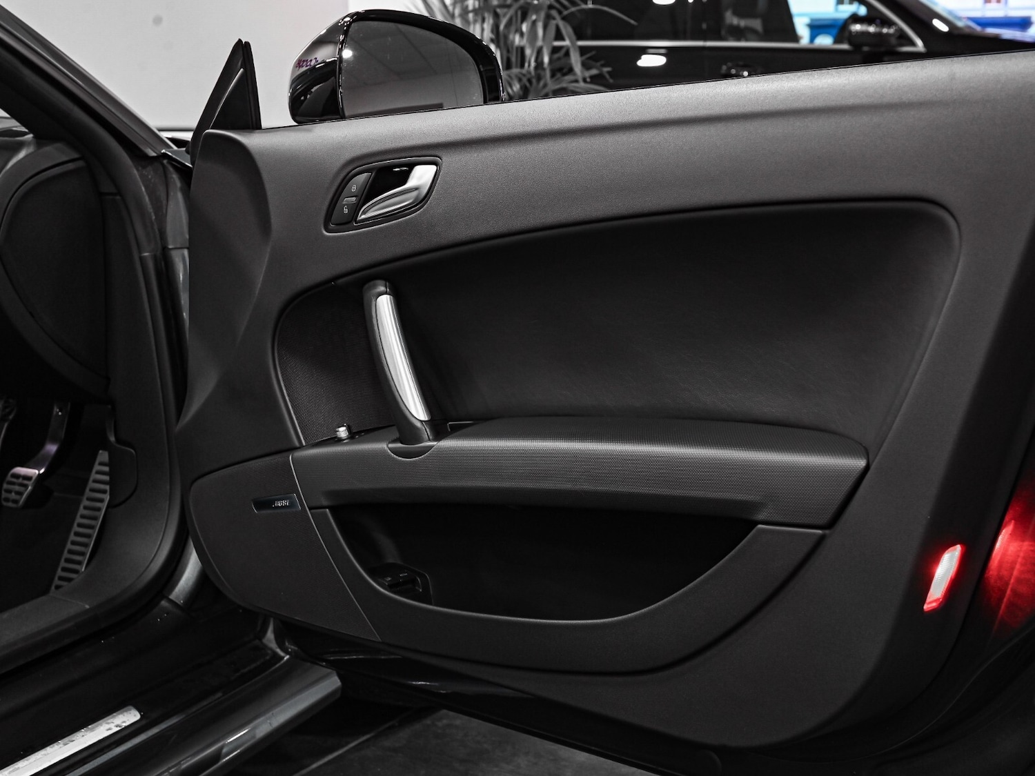 Used Audi TT 2013 for sale - 76788115: Photo 5