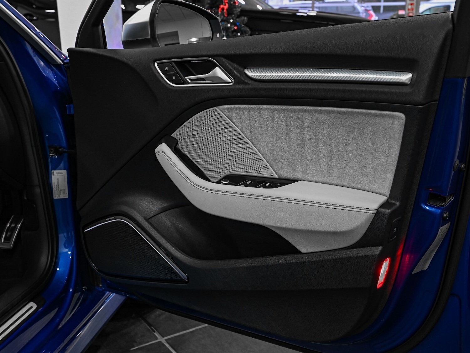 Used Audi RS3 2015 for sale - 76984073: Photo 24