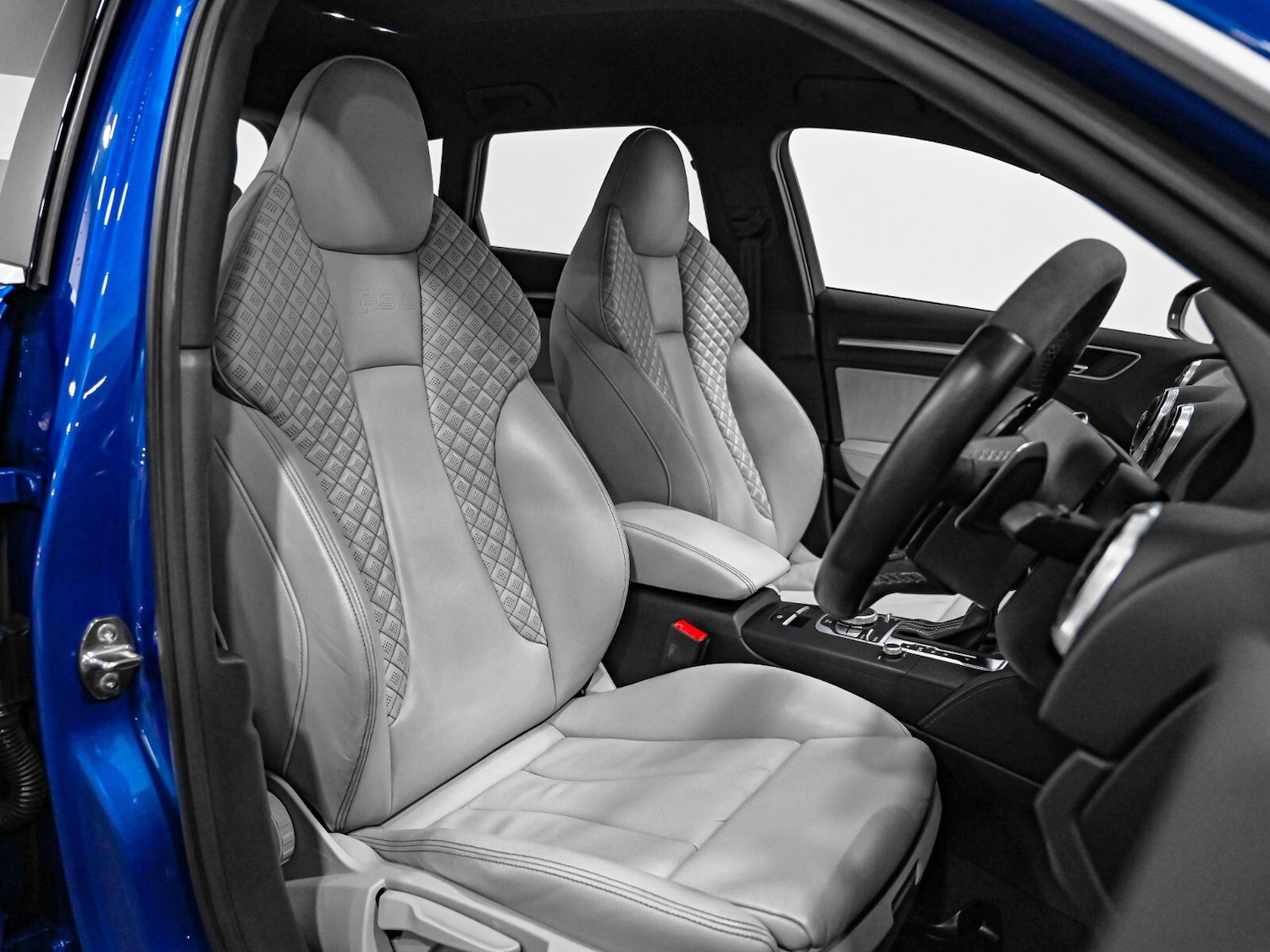 Used Audi RS3 2015 for sale - 76984073: Photo 3