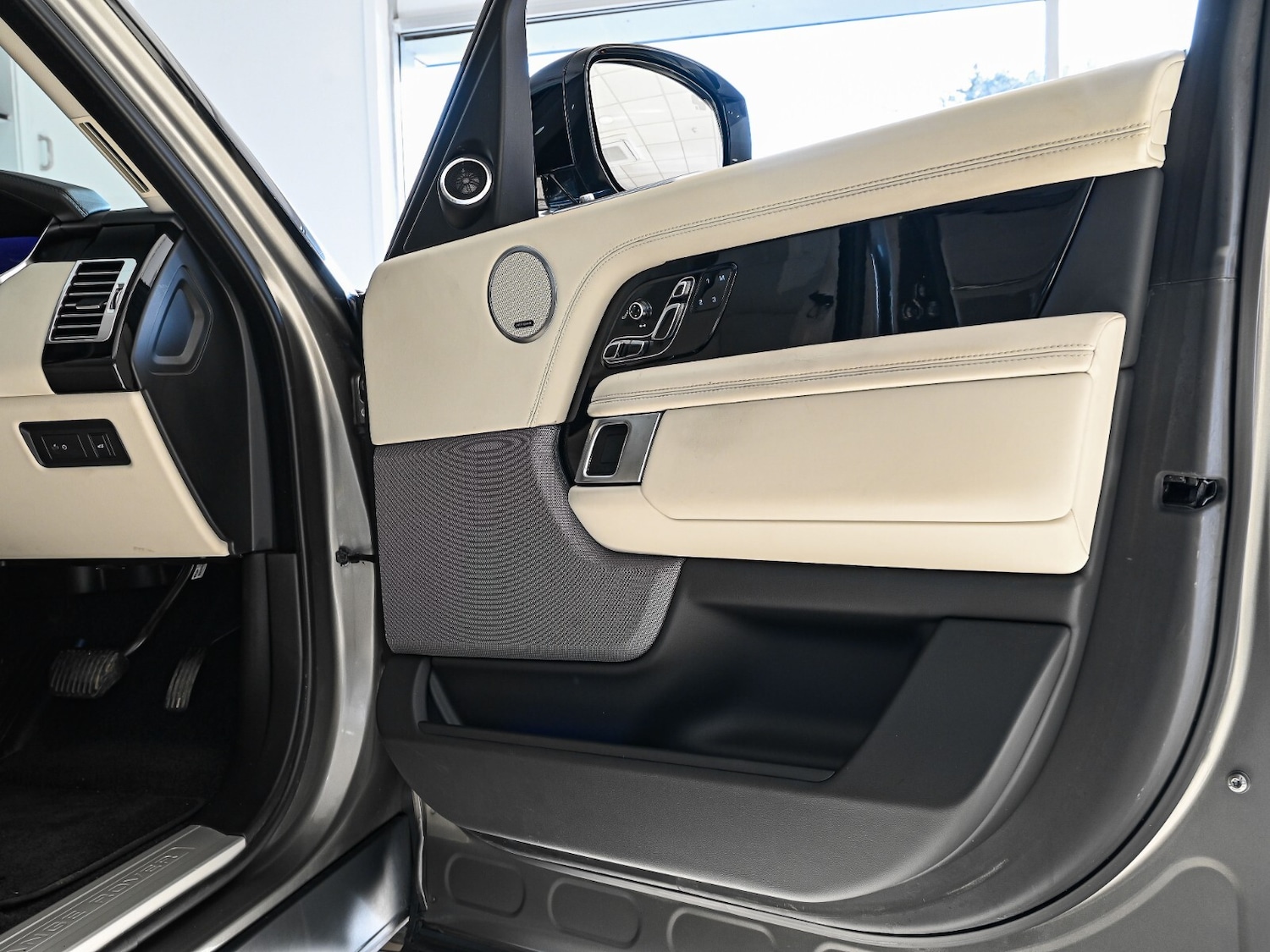 Used Land Rover Range Rover 2020 for sale - 78136997: Photo 25