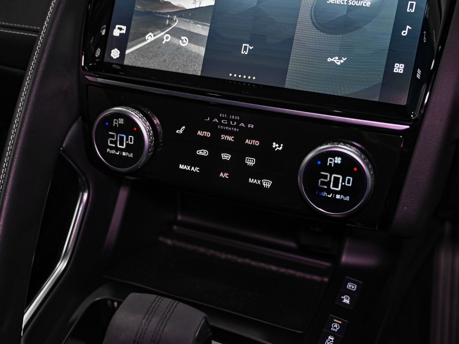 Used Jaguar E-Pace 2023 for sale - 76609762: Photo 13