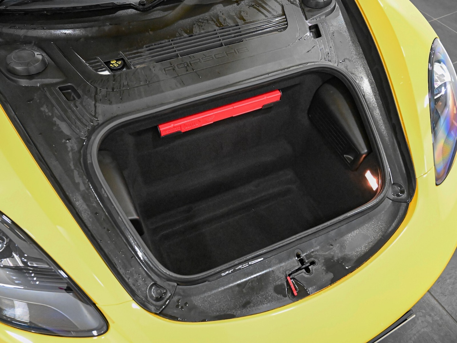 Used Porsche Boxster 2017 for sale - 76870823: Photo 28