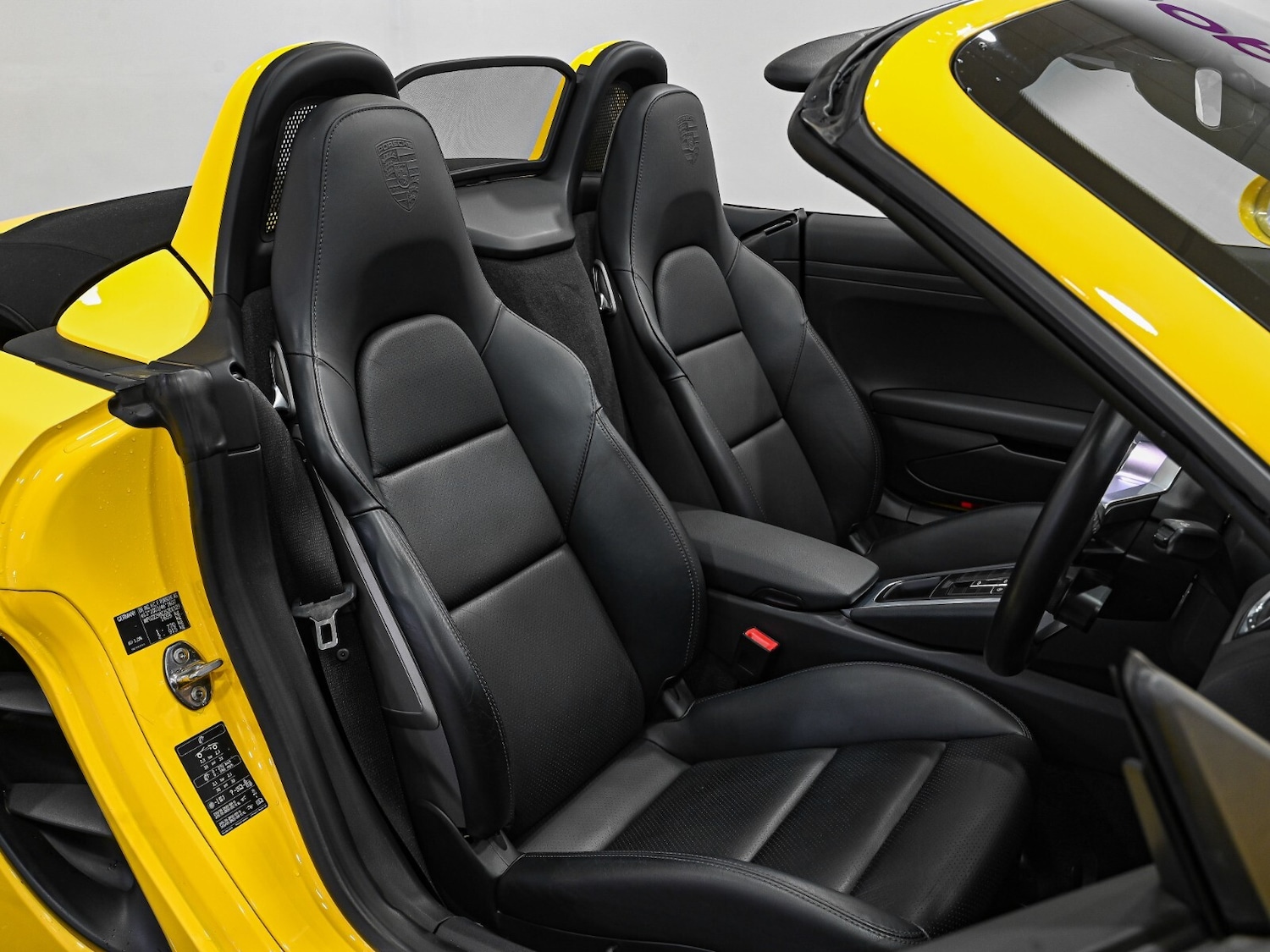 Used Porsche Boxster 2017 for sale - 76870823: Photo 3