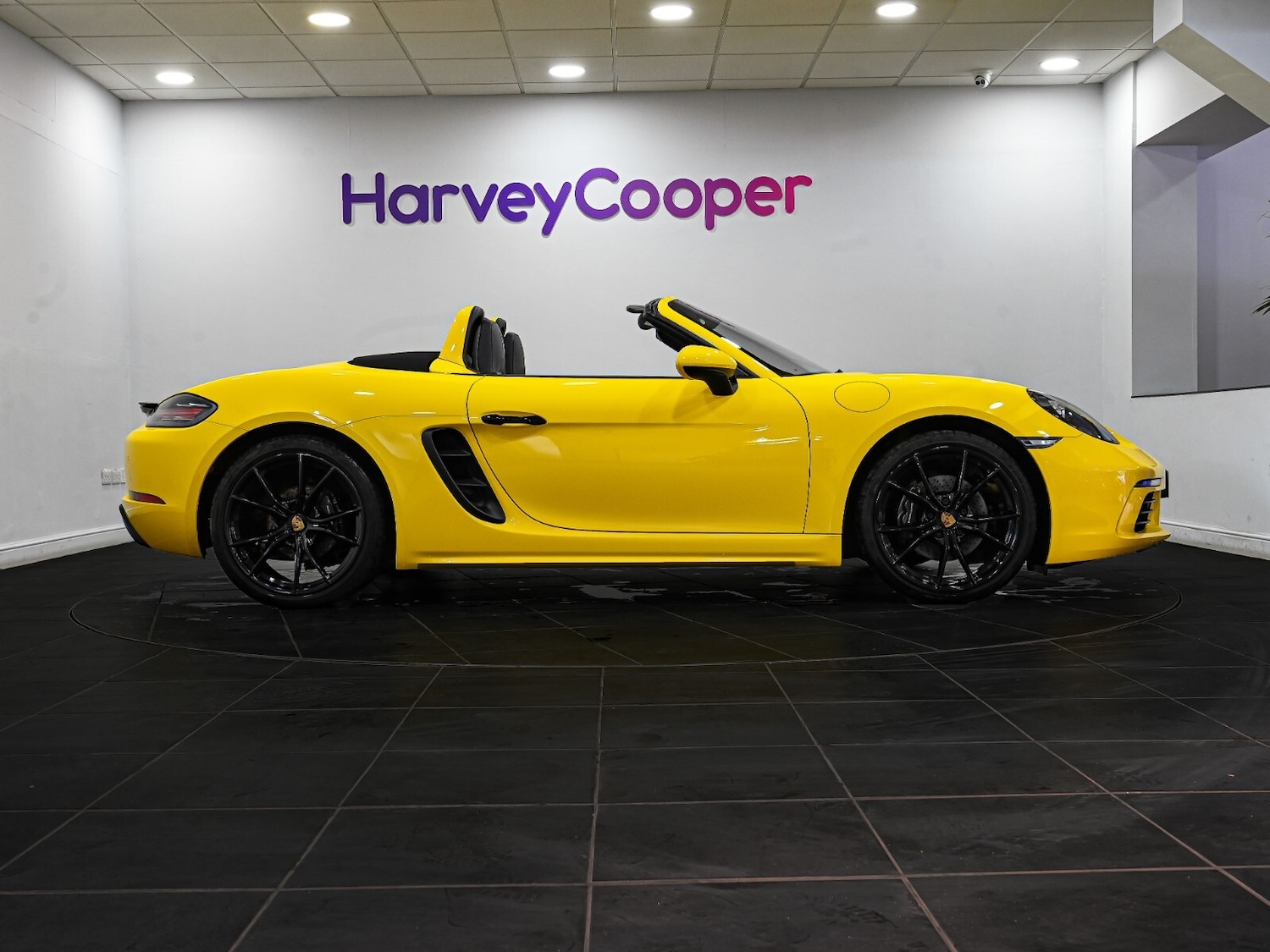 Used Porsche Boxster 2017 for sale - 76870823: Photo 4