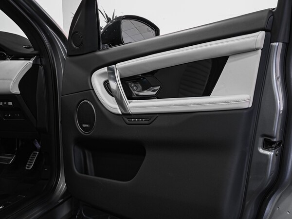 Used Land Rover Discovery Sport 2023 for sale - 76221684: Photo 22