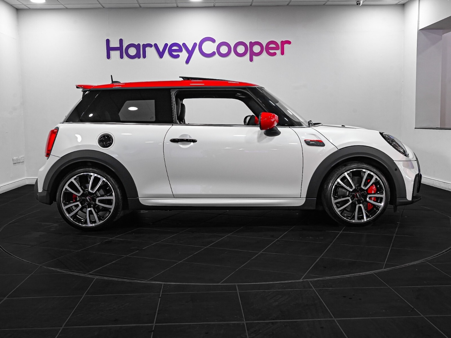 Used MINI Hatch 2024 for sale - 77063307: Photo 4