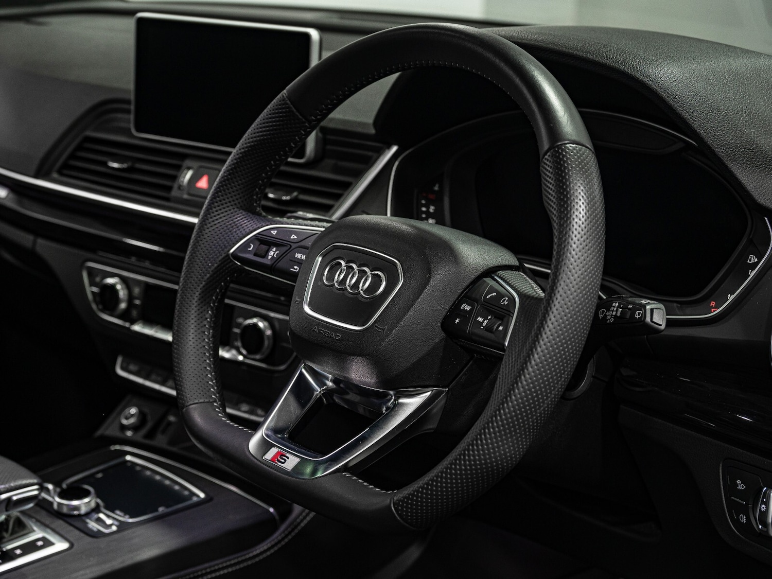 Used Audi Q5 2019 for sale - 76984037: Photo 10