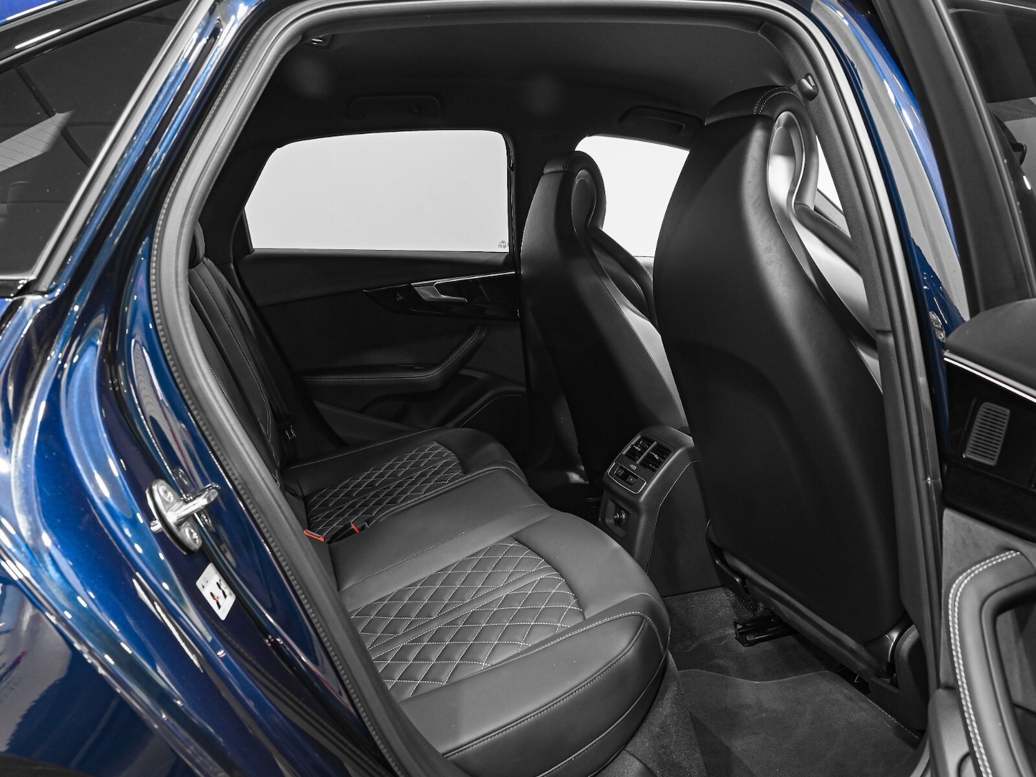 Used Audi A4 2023 for sale - 76870818: Photo 14