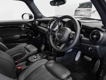 Used MINI Hatch 2023 for sale - 75333127: Photo