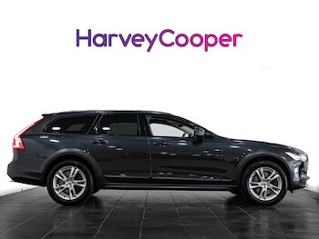 Used Volvo V90 2017 for sale - 78868380: Photo