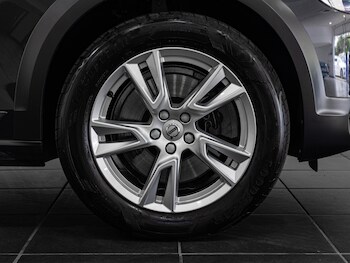 Used Volvo V90 2017 for sale - 78868380: Photo