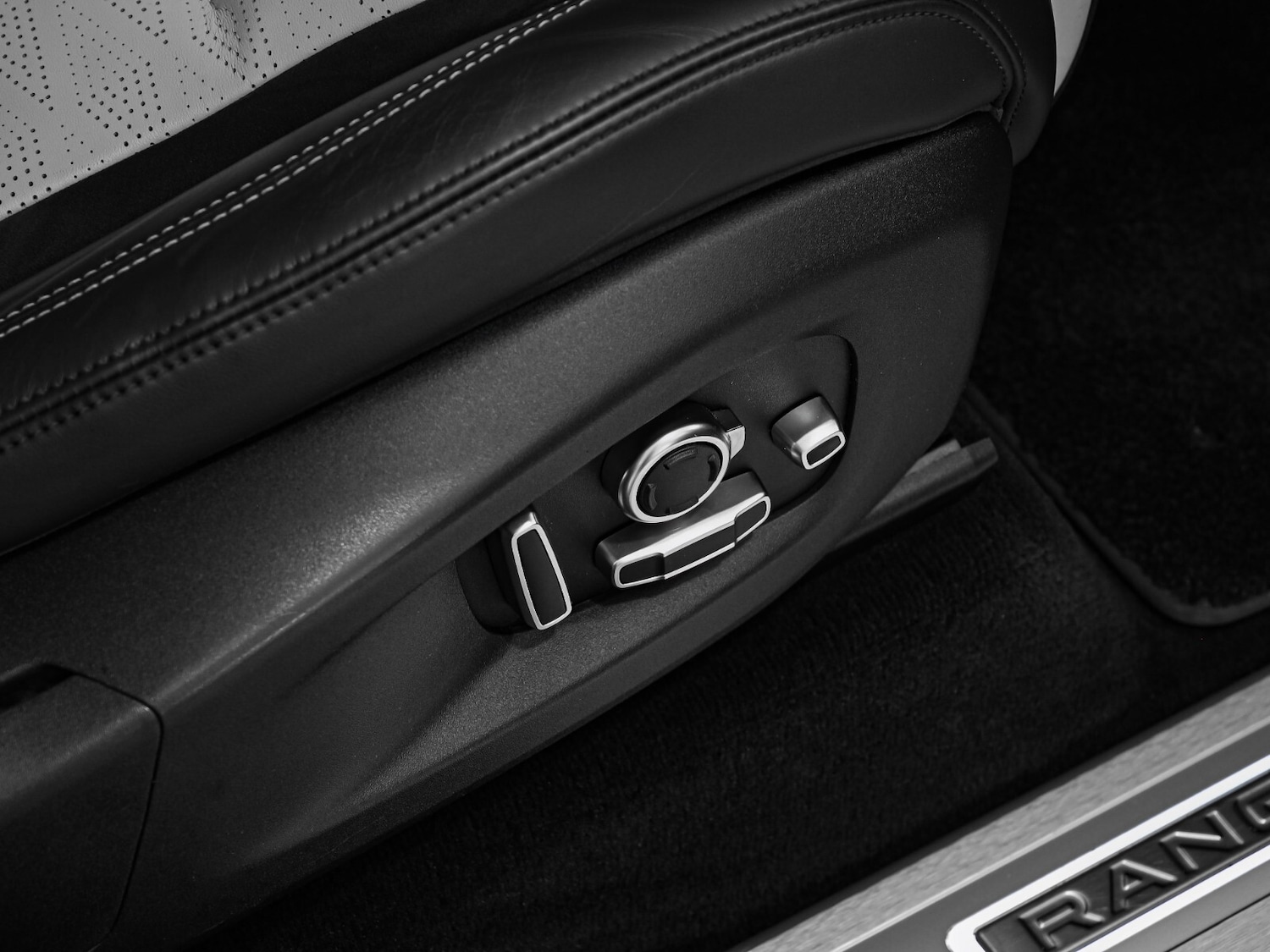 Used Land Rover Range Rover Sport 2021 for sale - 77660426: Photo 30