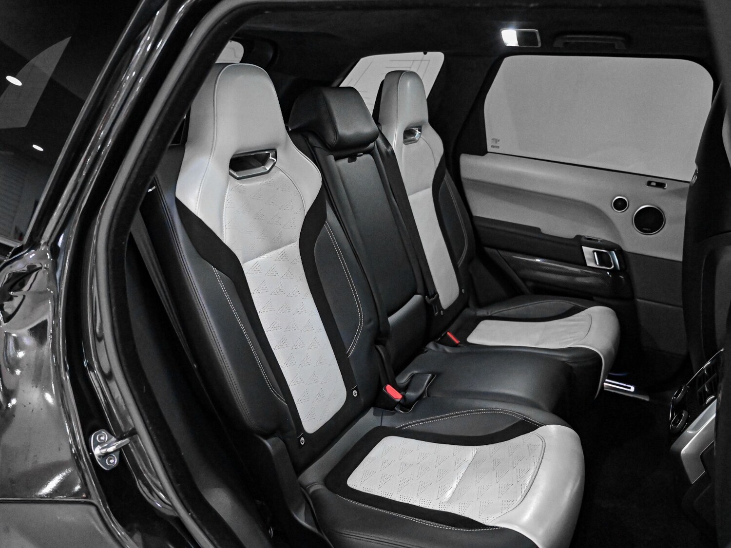 Used Land Rover Range Rover Sport 2021 for sale - 77660426: Photo 33