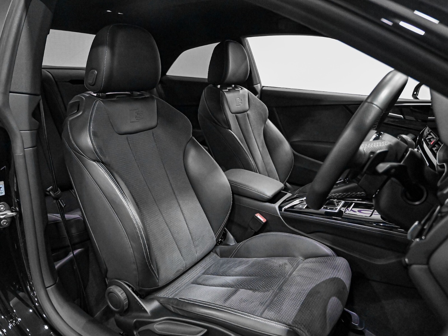 Used Audi A5 2023 for sale - 77031385: Photo 3