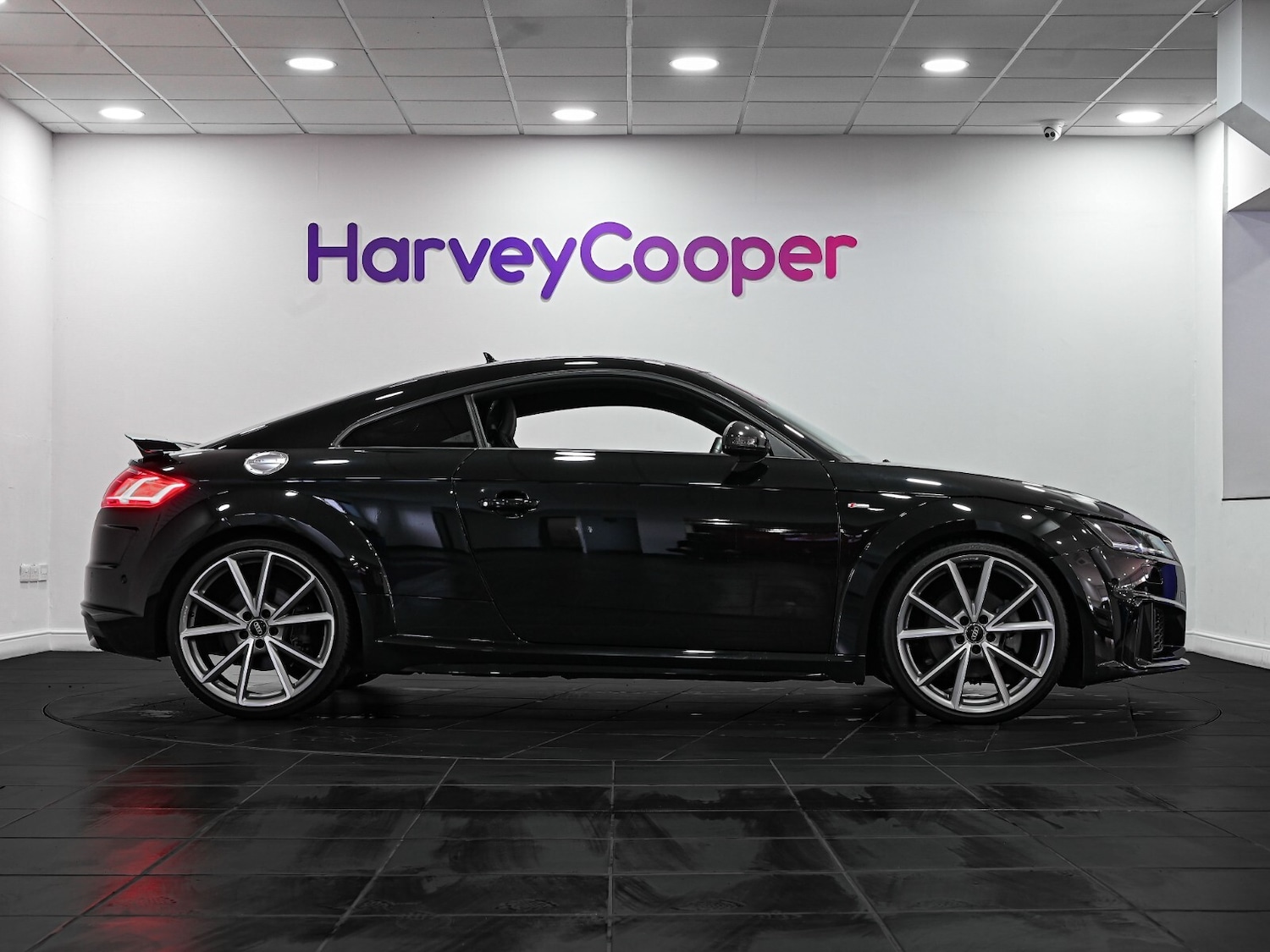 Used Audi TT 2022 for sale - 76332171: Photo 4