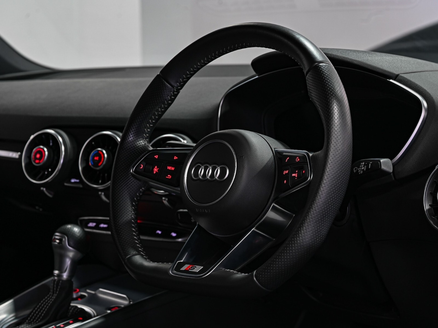 Used Audi TT 2022 for sale - 76332171: Photo 9