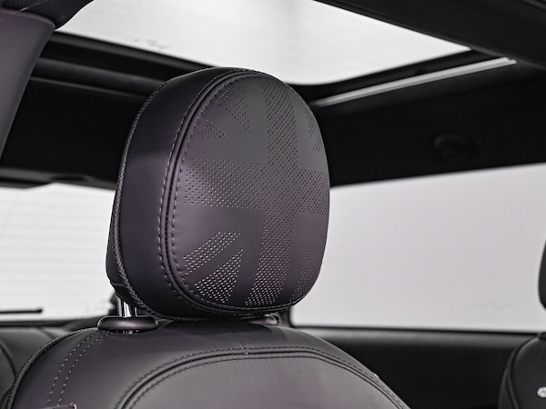 Used MINI Cooper 2024 for sale - 76241521: Photo 15