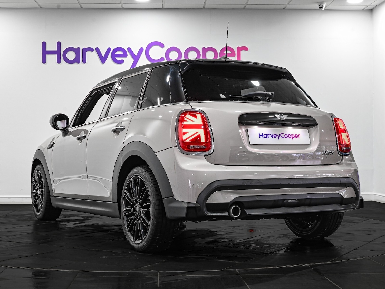 Used MINI Hatch 2023 for sale - 76311969: Photo 5