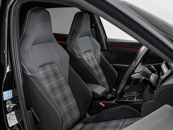 Used Volkswagen Golf 2023 for sale - 77942149: Photo