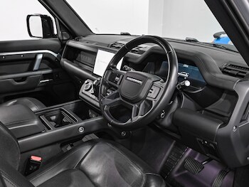 Used Land Rover Defender 2022 for sale - 77373094: Photo