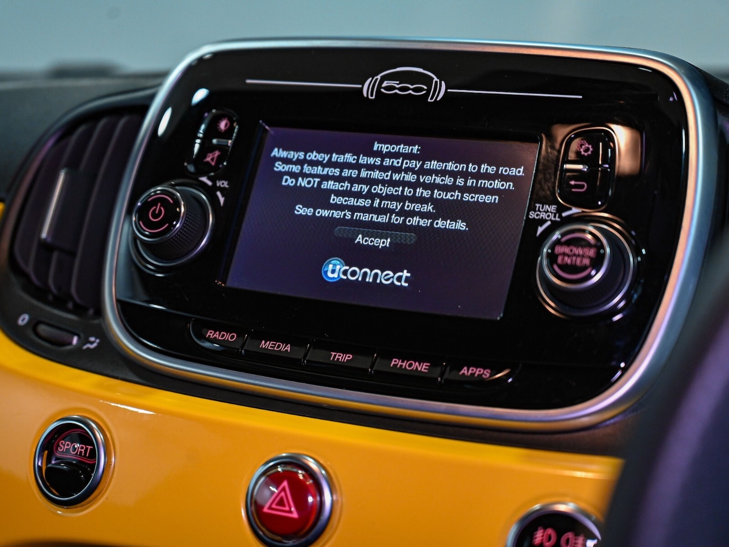 Used Abarth 595 2019 for sale - 76544539: Photo 11