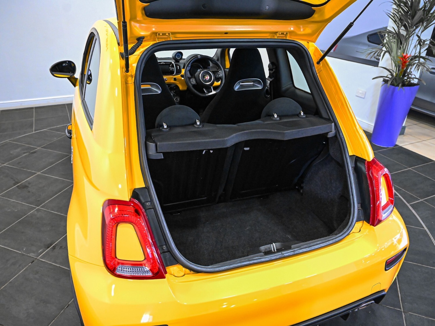 Used Abarth 595 2019 for sale - 76544539: Photo 21