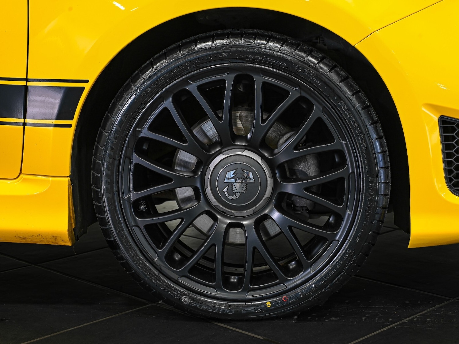 Used Abarth 595 2019 for sale - 76544539: Photo 6