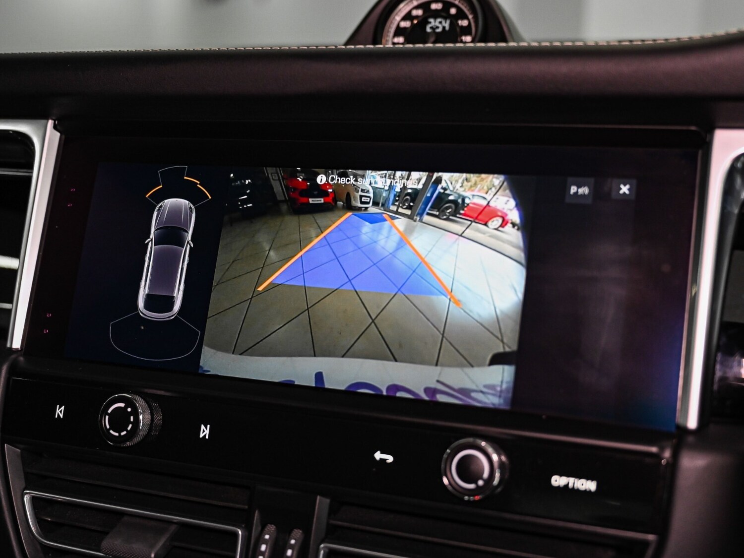 Used Porsche Macan 2021 for sale - 78055303: Photo 14