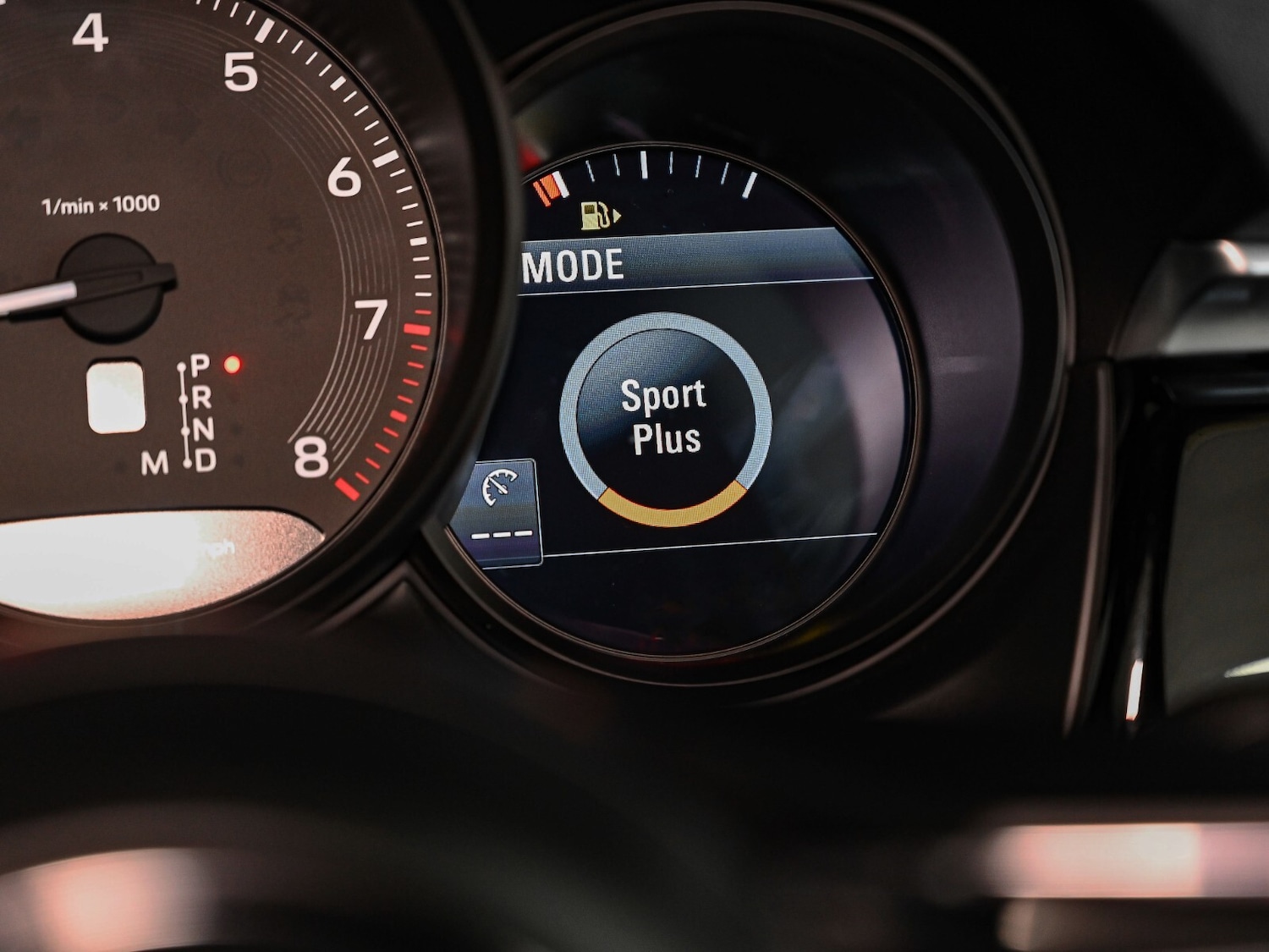 Used Porsche Macan 2021 for sale - 78055303: Photo 15