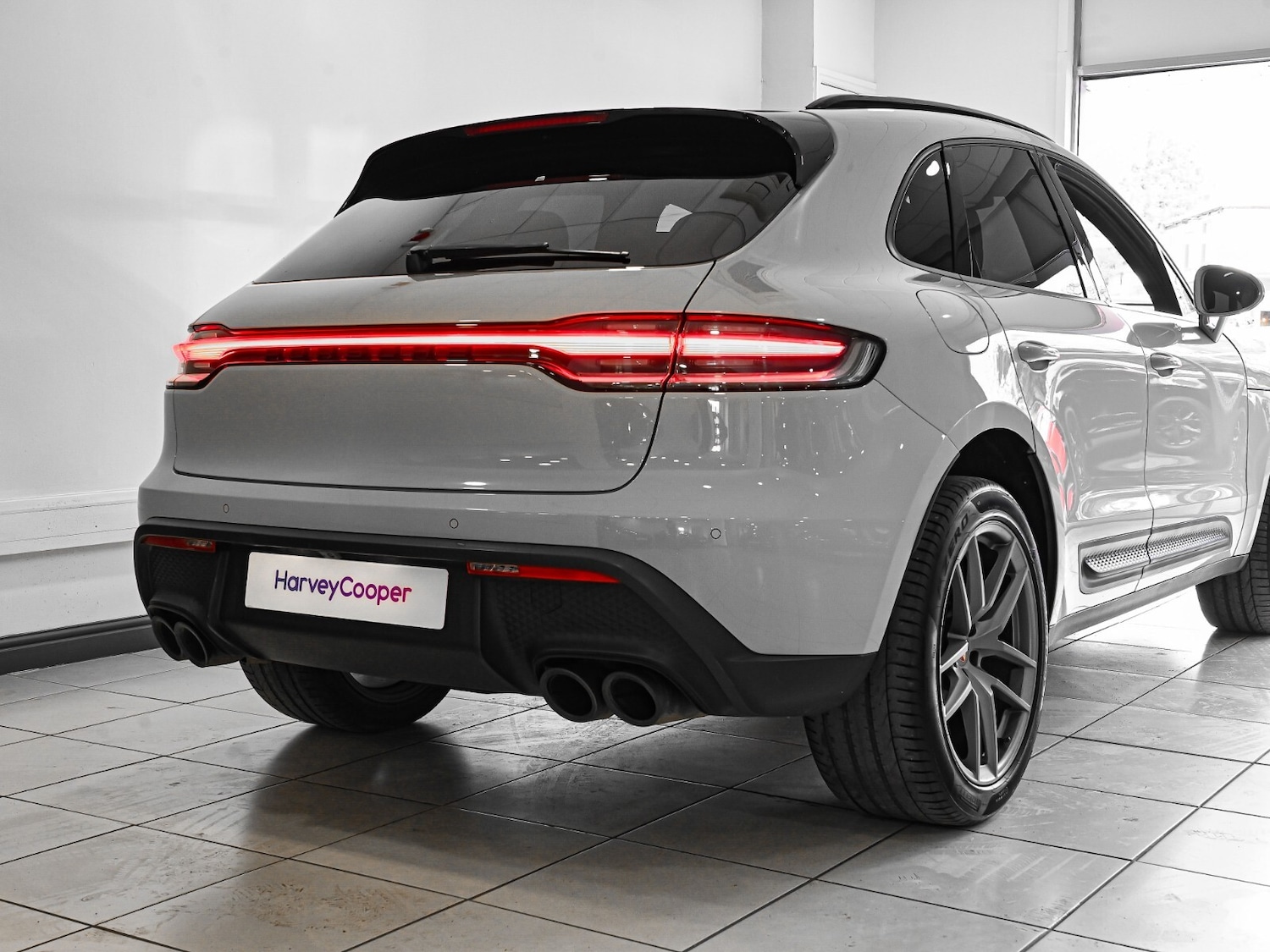 Used Porsche Macan 2021 for sale - 78055303: Photo 24