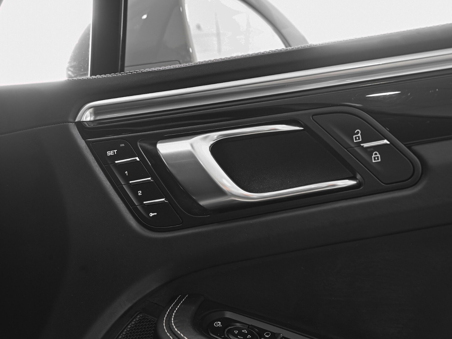 Used Porsche Macan 2021 for sale - 78055303: Photo 27