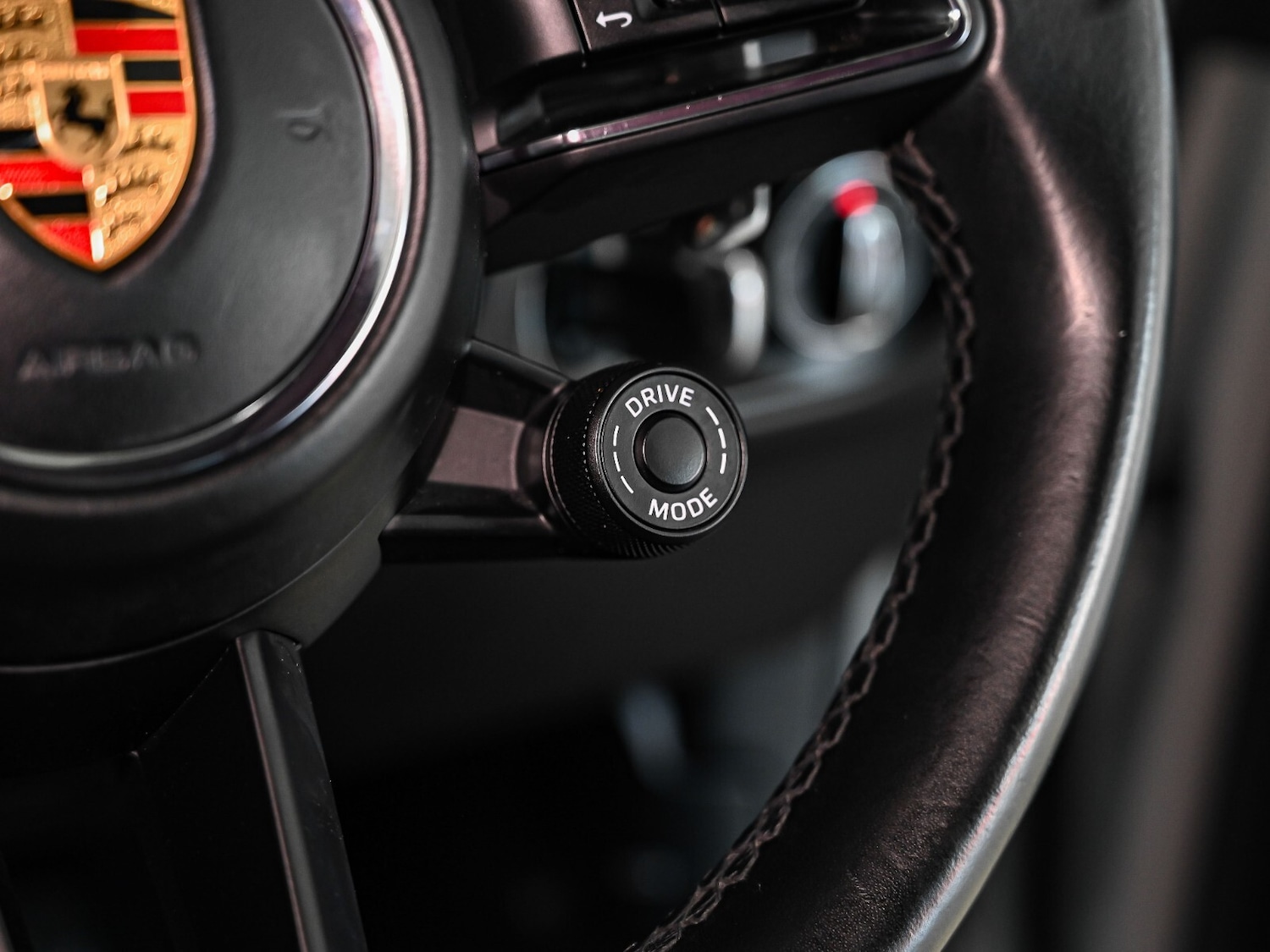 Used Porsche Macan 2021 for sale - 78055303: Photo 9