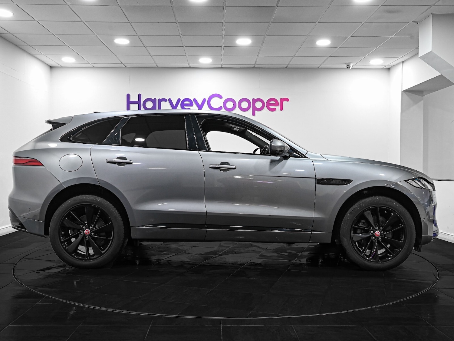 Used Jaguar F-Pace 2021 for sale - 77116104: Photo 5