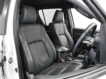 Used Toyota Hilux 2023 for sale - 75466107: Photo