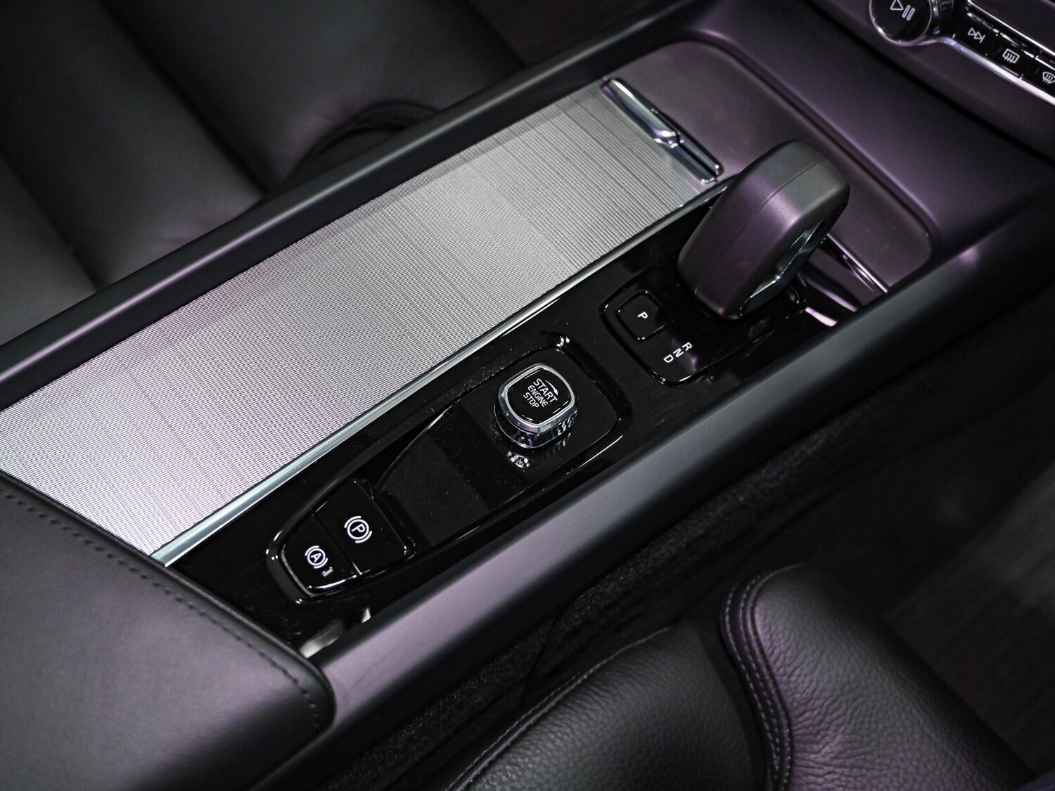 Used Volvo XC60 2024 for sale - 77380894: Photo 11