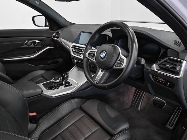 Used BMW 3 Series 2022 for sale - 75558805: Photo 2