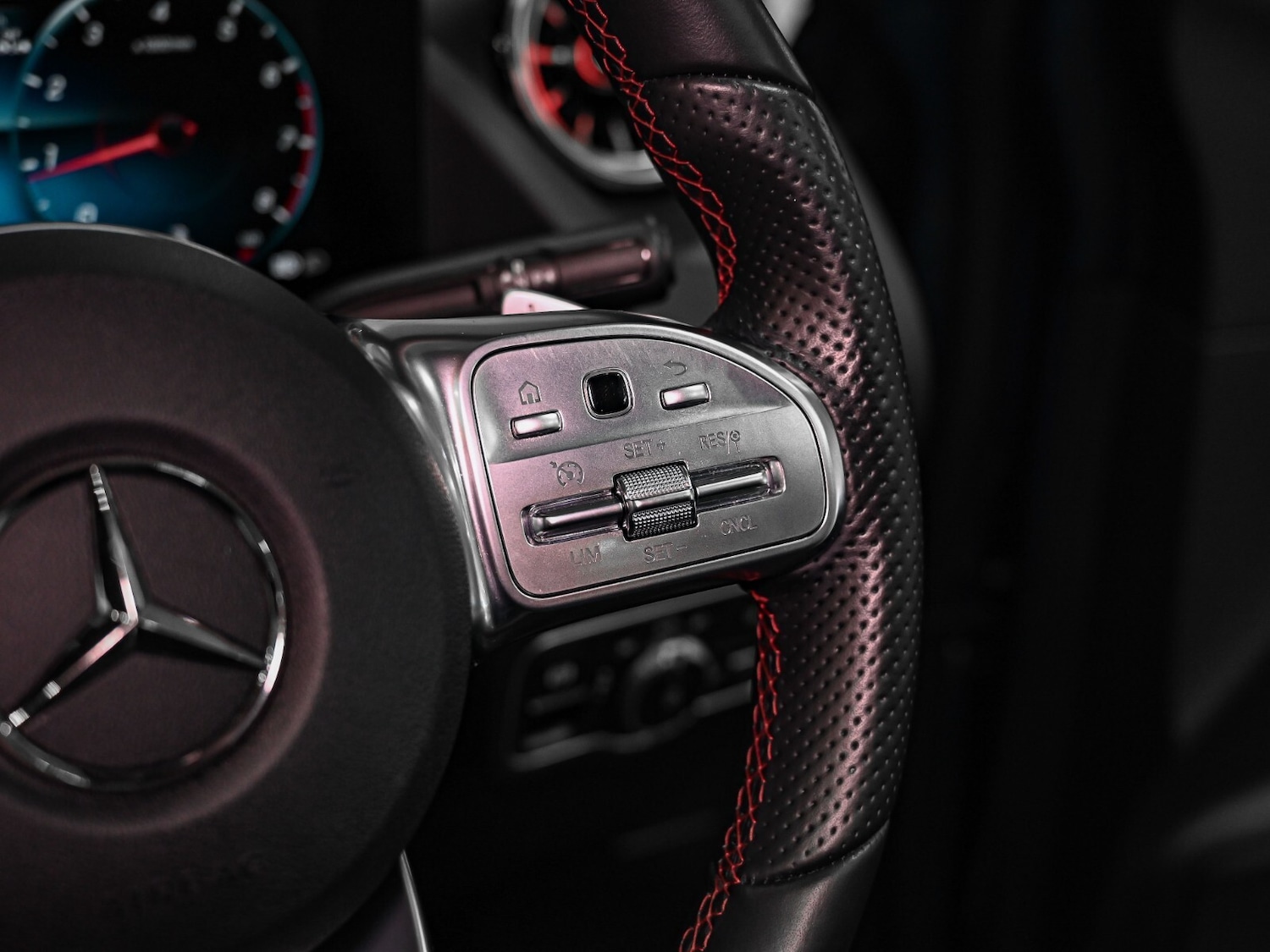 Used Mercedes-Benz GLA 2023 for sale - 76874250: Photo 11