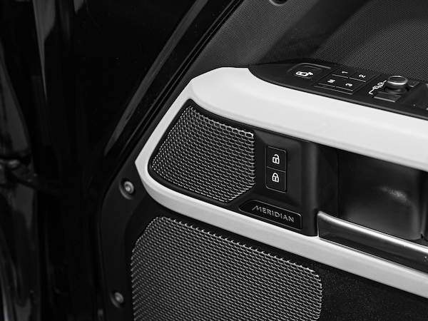 Used Land Rover Defender 2022 for sale - 75465833: Photo 18