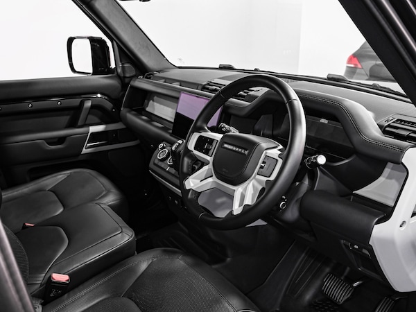 Used Land Rover Defender 2022 for sale - 75465833: Photo 2