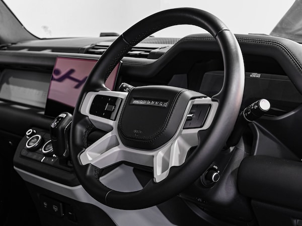 Used Land Rover Defender 2022 for sale - 75465833: Photo 7