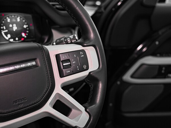 Used Land Rover Defender 2022 for sale - 75465833: Photo 9