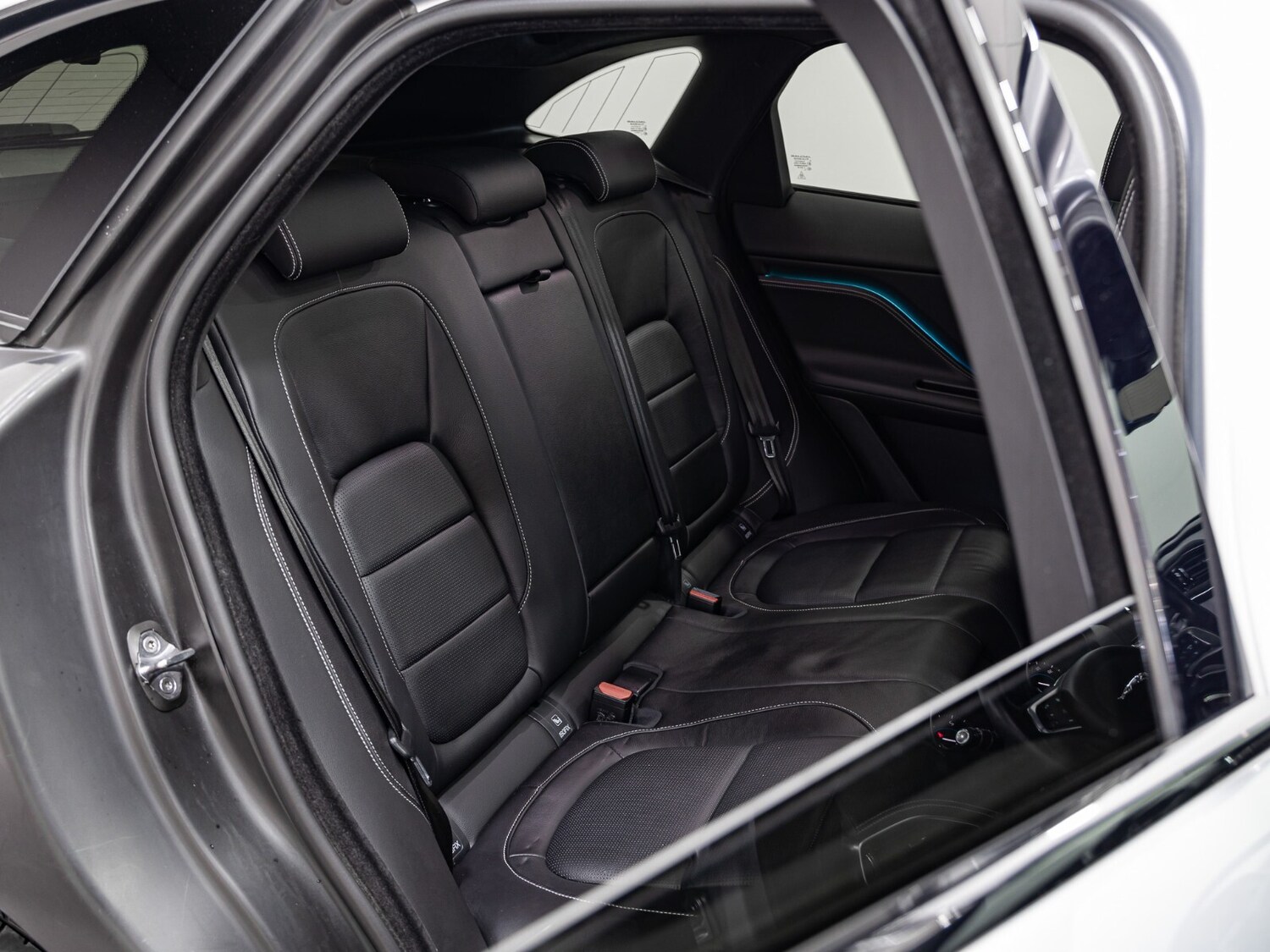 Used Jaguar F-Pace 2019 for sale - 77353701: Photo 21