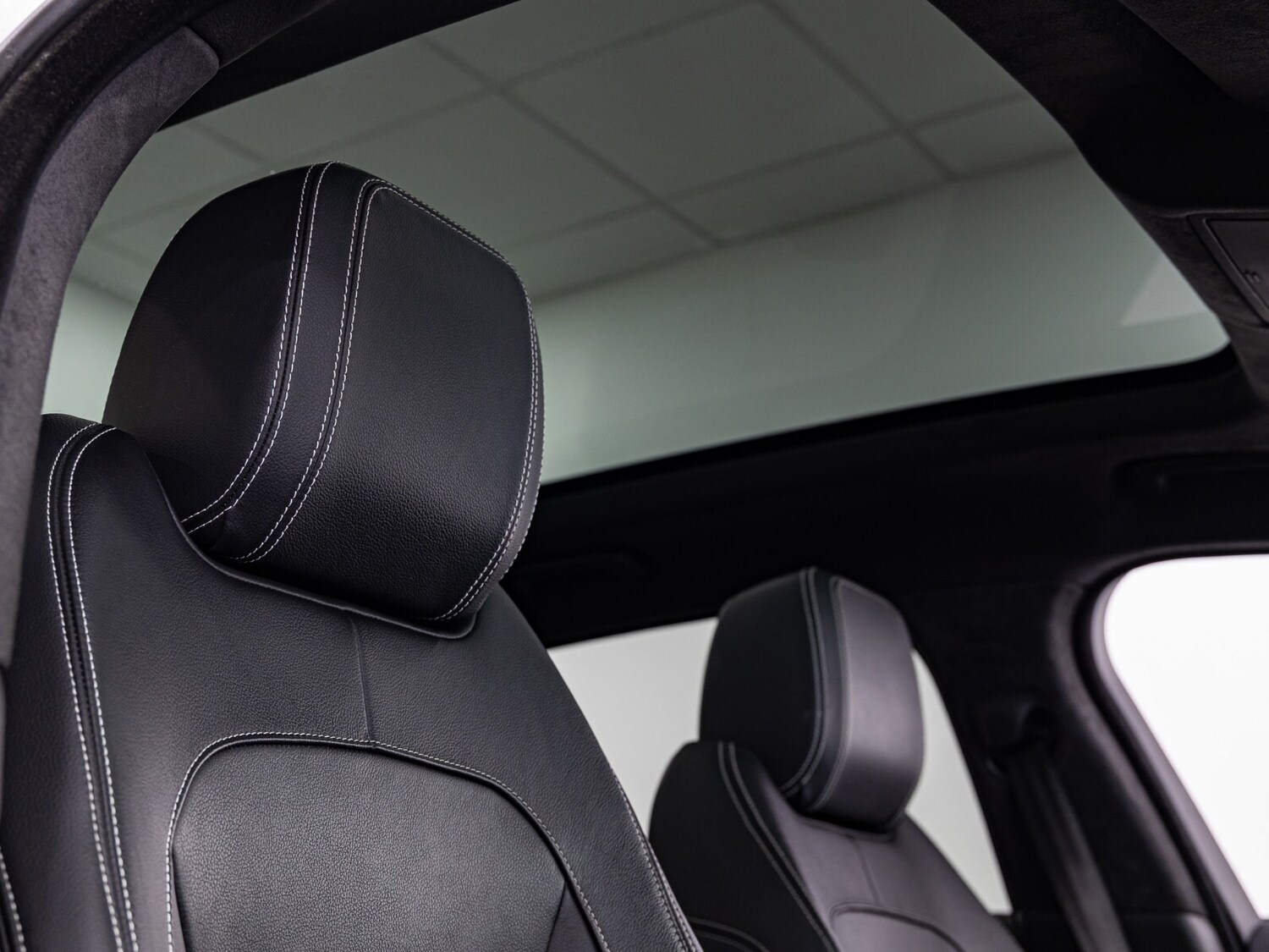 Used Jaguar F-Pace 2019 for sale - 77353701: Photo 7