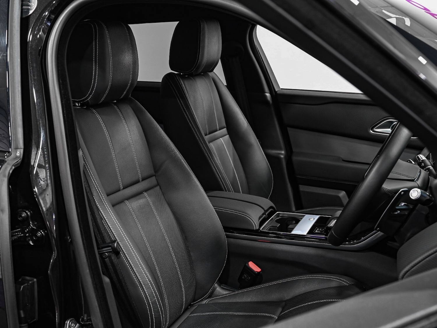 Used Land Rover Range Rover Velar 2022 for sale - 76544456: Photo 3