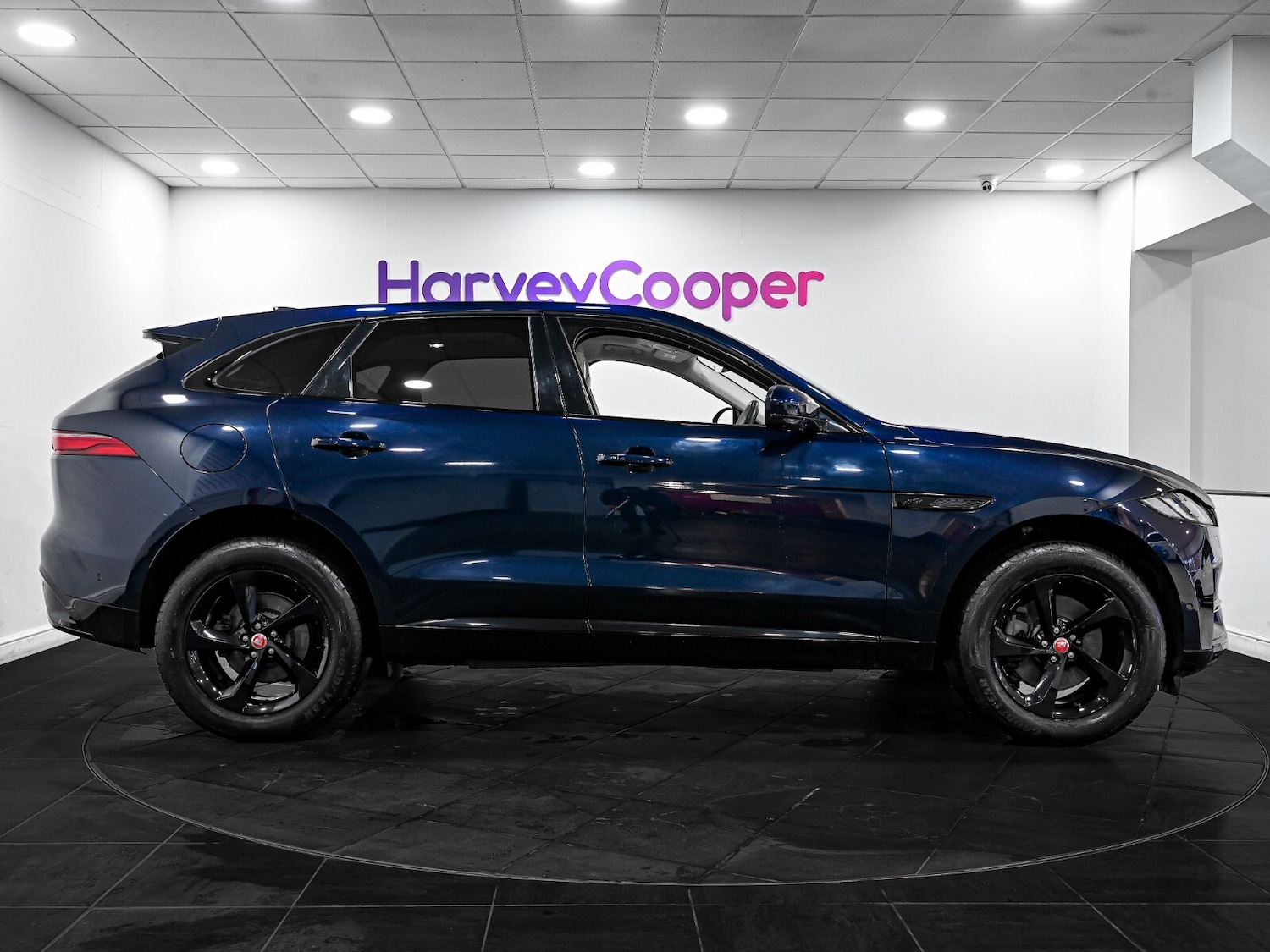 Used Jaguar F-Pace 2021 for sale - 77137730: Photo 5