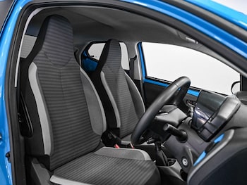 Used Toyota AYGO 2019 for sale - 78757362: Photo